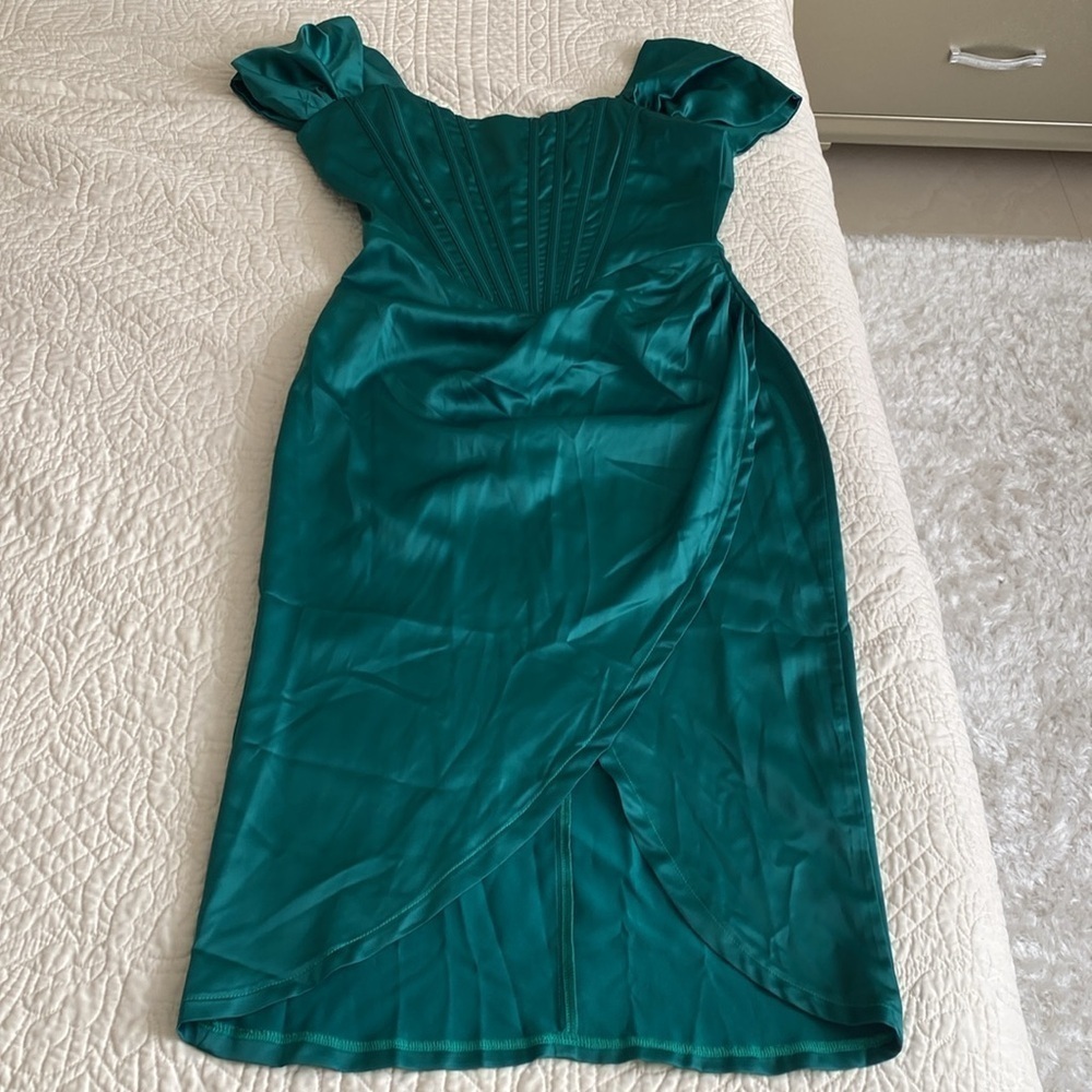 GORGEOUS sexy dress size L NWOT - Picture 2 of 3